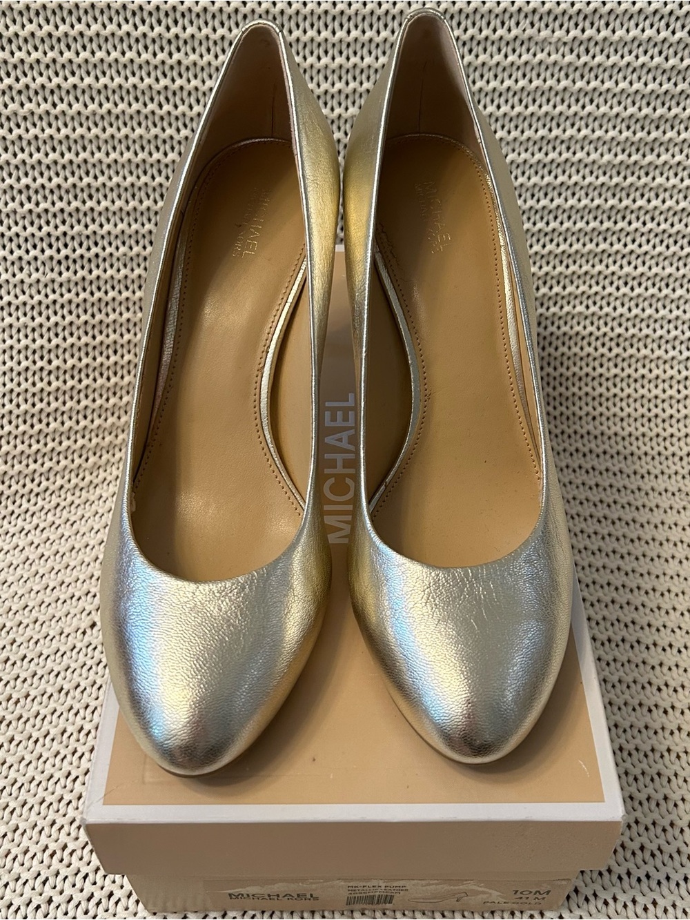 MICHAEL Michael Kors Pale Gold Leather Round-Toe Pumps